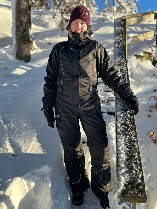 Hoppindressen Svart Dame